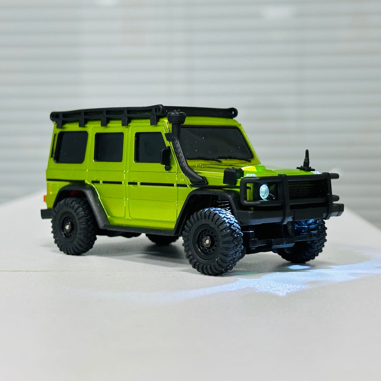 HB Toys 1:43 4WD Mini RC Rock Crawler – App & 2.4GHz Remote Control, LED Lights, USB Rechargeable Micro Off-Road Truck
