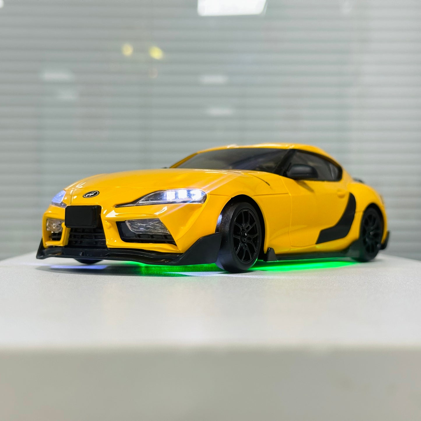 Hstar D24 1/24 Scale RC Drift Car – 4WD, Gyro Stabilized, LED Lights, 25+ KM/H