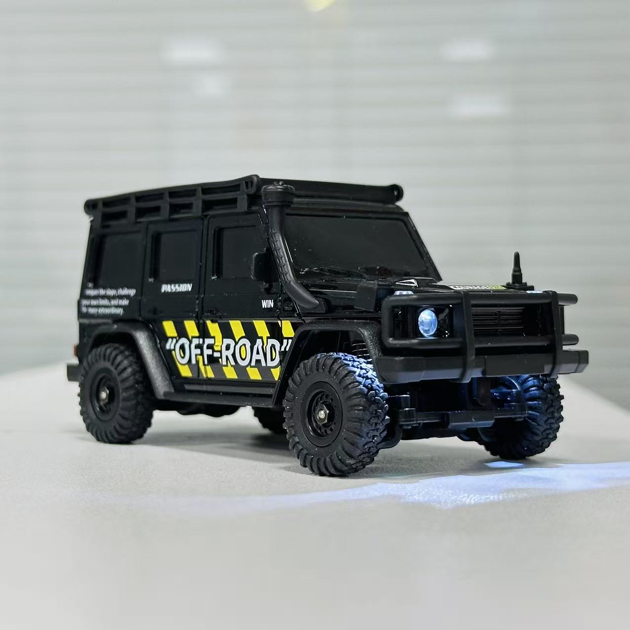 HB Toys 1:43 4WD Mini RC Rock Crawler – App & 2.4GHz Remote Control, LED Lights, USB Rechargeable Micro Off-Road Truck