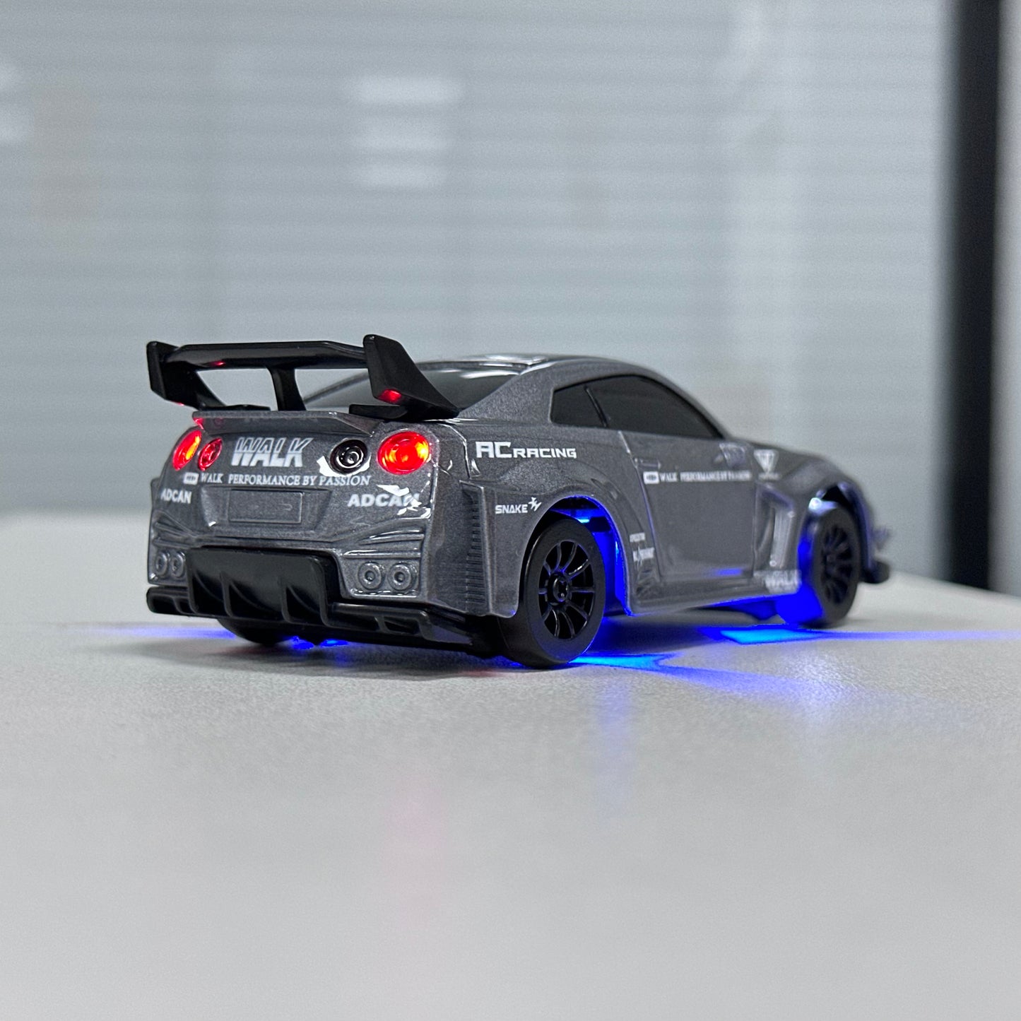 HStar D43-02Q 1/43 4WD Alloy RC Drift Car – GTR Edition with LED Lights & Gyro Stabilization