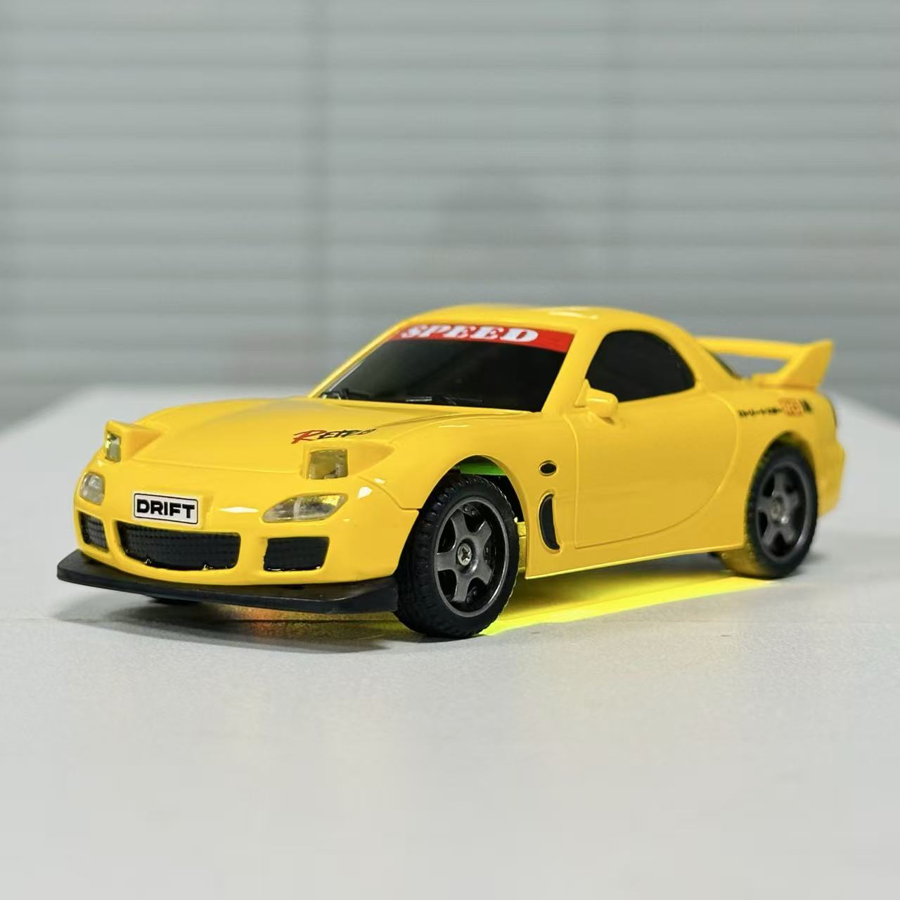 WHOOSH H1/H2 1/43 4WD Gyro Drift RC Car RTR – Licensed Mazda/Subaru Mini Drifter